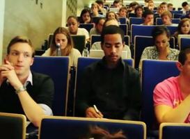 Normal_college_zaal_klas_lokaal_studenten